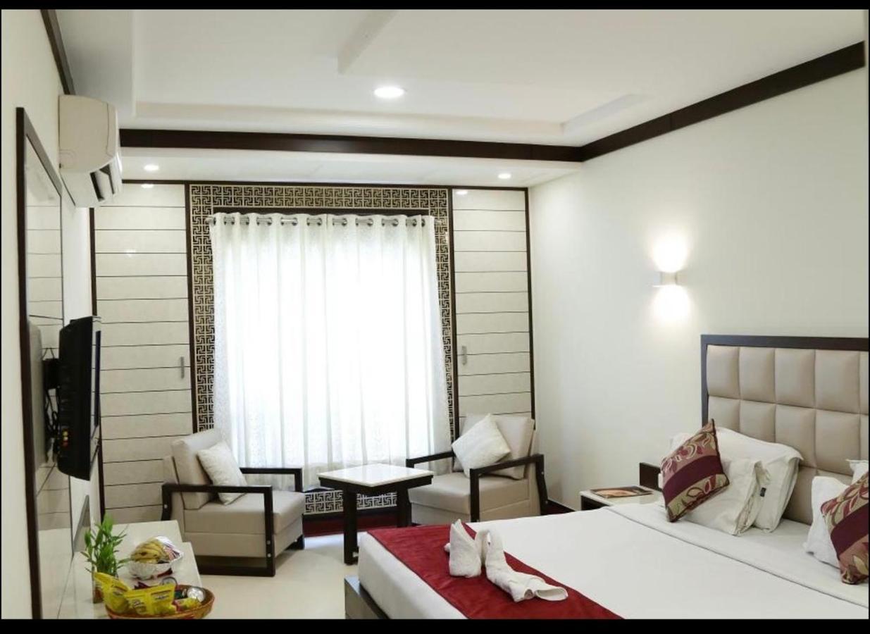 Hotel Bhoomivilas Agra  Zewnętrze zdjęcie