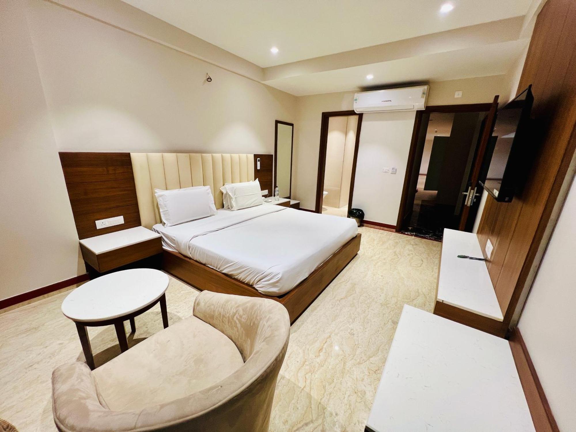 Hotel Bhoomivilas Agra  Zewnętrze zdjęcie